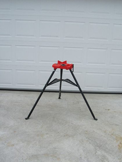 Pipe Vise Tripod Stand Featured Image