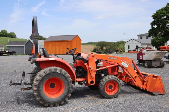Kubota L3800 Tractor Featured Image